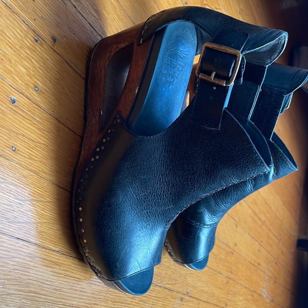 Dansko Sable wedges